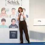 Schick 極 新CM発表会 本田翼が初のバーバーの店主姿で登場！