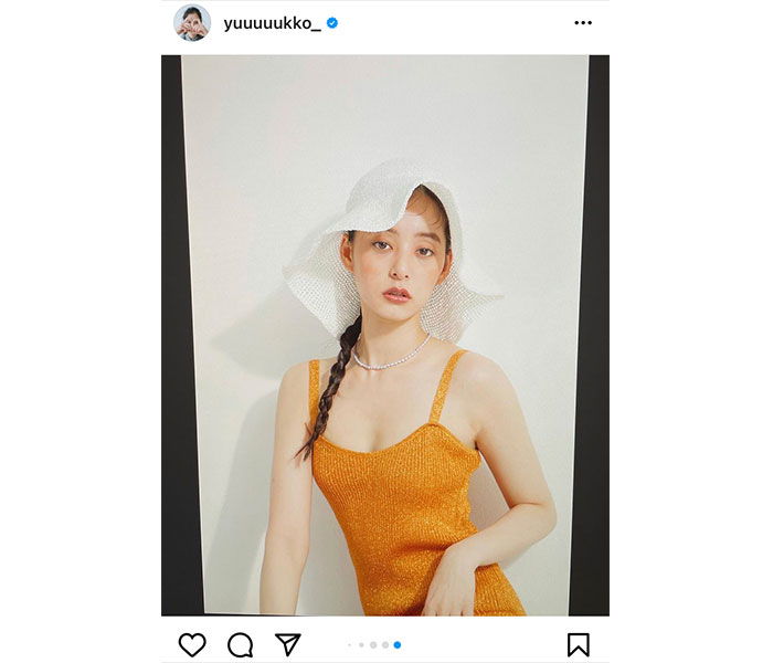 新木優子、ひと足早い爽やか夏コーデを披露！