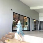 源藤アンリ、癒しの美ボディで“指揮者”風ショット公開！