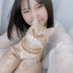 そよんが愛猫きなこと癒しオーラ抜群のツーショットを公開！「最強コンビじゃん」