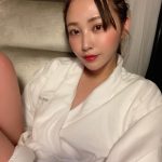 てんちむが湯上りのバスローブ姿を披露！セクシーショットに「ばかかわいい」