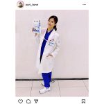 恒松祐里、白衣の医療スタッフ衣装を公開＜泣くな研修医＞