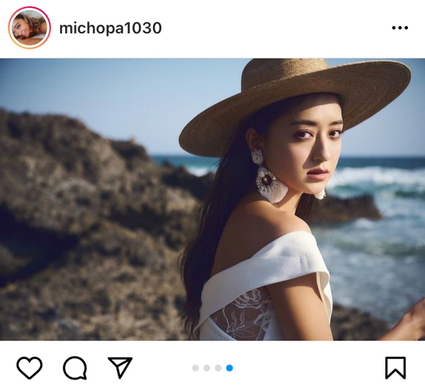 みちょぱ（池田美優）、砂浜で魅せる純白ウエディングドレスに釘付け！「本番もかわいいだろうなぁ〜」