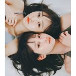 永尾まりや、板野友美と2ショットで透明素肌を披露！