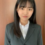 豊田ルナ、スーツ姿で大学の入学式に出席