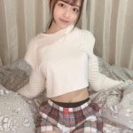 由良朱合、チラ見えくびれとキュートなおへそに歓喜の声！「最高ですね」