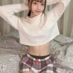 由良朱合、チラ見えくびれとキュートなおへそに歓喜の声！「最高ですね」