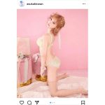 明日花キララ、ガーリーなランジェリー姿に反響ぞくぞく！