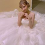 明日花キララ、圧倒的な美を放つウェディングショットに反響ぞくぞく！