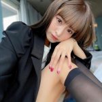 NMB48 清水里香、タイトスカートでセクシーな太ももを披露！「めちゃ可愛いです」「大人っぽい」