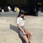 NMB48 清水里香、夏っぽい爽やかタイトスカートでセクシーな太ももを披露！「里香ちゃん天才」