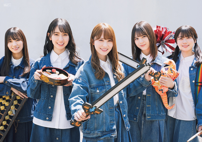 日向坂46が「B.L.T.」で限定ユニット「日向坂防衛隊」を結成！