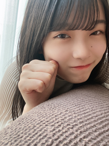 NGT48新センター・小越春花、可愛すぎる至近距離ショットに歓喜の声！
