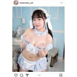 松本ひかる、メイド風ビキニで胸元チラ見せ！「お茶目なのに攻めてる」