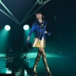 森高千里、超ミニスカート姿でヒット曲「渡良瀬橋」の舞台・足利市民会館からコンサートツアースタート！