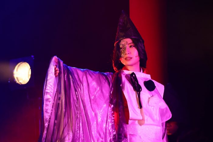 高柳明音、SKE48卒業後の舞台で初の悪役に！ファンからも白拍子で歌って舞う姿が美しいと反響も