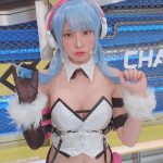 えなこ、胸元披露のウサギ耳コスプレに反響ぞくぞく！