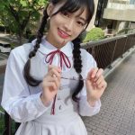 【委員長！】藤田いろは、三つ編みヘアの制服コーデにキュン！