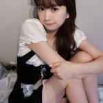 源藤アンリ、メイド服でちょこんと体育座り「天使だ！可愛すぎる！」