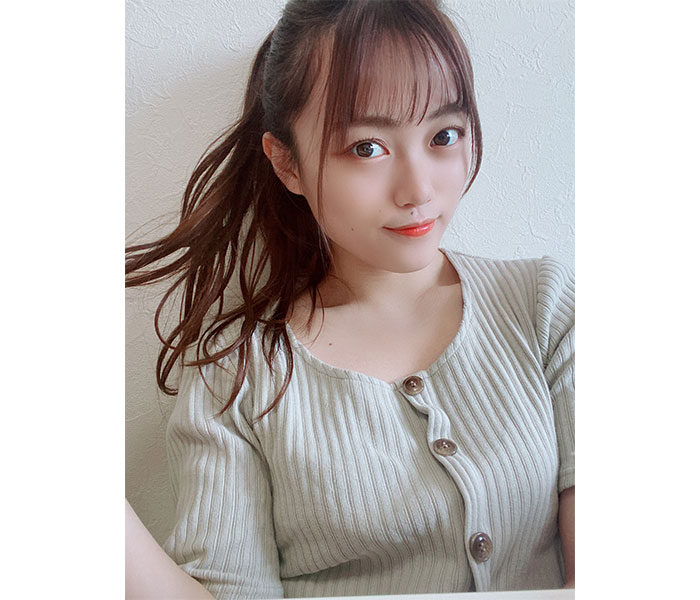 AKB48 春本ゆき、ポニーテール揺らす“あざとショット”に釘付け