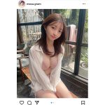 橋本萌花、シャツの隙間からのぞく美乳にドキドキ