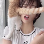 ききまる、愛猫ちゃちゃまると癒しの2ショットを披露！「いつ見ても綺麗」「可愛い」