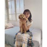 石川恋、『わんにゃんWalker』表紙撮影で“こはだくん”にメロメロ！