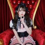 片岡未優がコンカフェ「Candleblum」の制服をプロデュース