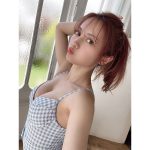 桃月なしこ、全方位無敵のビキニオフショットにファン絶賛！