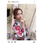 桃月なしこ、キリリと見つめる浴衣美人ショットに反響ぞくぞく
