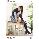 乃木結夢、制服姿で下着チラリ