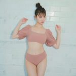 永尾まりや、ステラトーキョーの水着モデルで健康ボディ披露