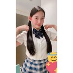 寺前風子、制服姿のツインテールショット公開！