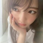 由良朱合、至近距離のどアップ写真に「完全にガチ恋しちゃう」と歓喜の声