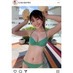 坂東遥、メロン柄のビキニでふっくら美乳披露