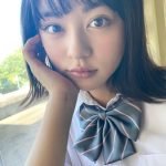 古川真奈美「ちょっと見らんでよ」、脱ぎかけフェチショットで悩殺