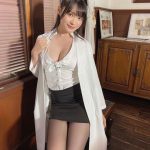 星名美津紀、色気放つ保健の先生ショットがスゴい！