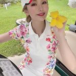 滝沢いおり、「アングル最高」でチラリしちゃいそう？なゴルフウェア姿を披露！「スタイル抜群」