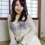 琴井ありさ、スケスケ衣装越しのランジェリーショットで悩殺