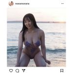 愛萌なの、夕陽をバックに豊満バストを惜しみなく披露