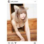 篠原みなみ、キツネ耳の水着姿で恩返し