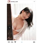 新海まき、セクシー美尻ラインに見惚れる美肌美人ショット