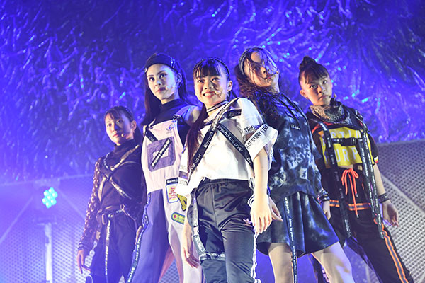 【動画】少女歌劇団ミモザーヌが初の東京公演で圧巻のパフォーマンス！！