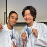 Aぇ! group・関西ジャニーズJr.の草間リチャード敬太＆佐野晶哉が「名古屋市科学館」に入門