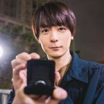 『サレブル』犬飼貴丈、セクシーな眼鏡ショット＆箱パカプロポーズショットを公開