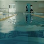 AKB48、98人で魅せる圧巻のダンスに注目!『根も葉もRumor』MVが公開