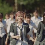 AKB48、98人で魅せる圧巻のダンスに注目!『根も葉もRumor』MVが公開
