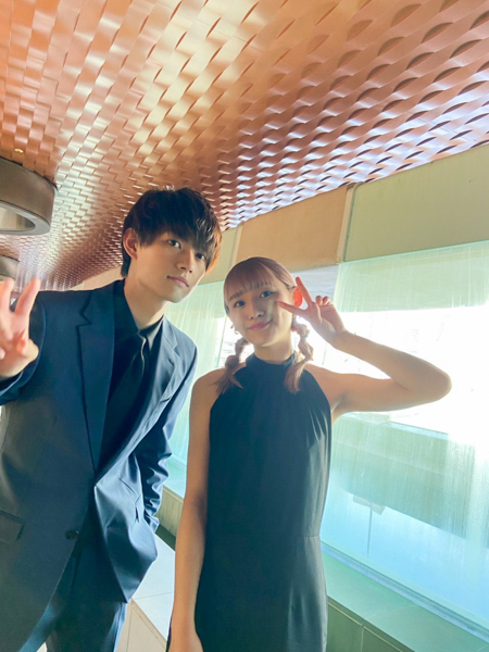 浅川梨奈、橋本環奈、影山優佳、佐野勇斗の「かぐや様」4ショットにファン歓喜