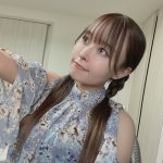 YouTuber 歩乃華、ミニスカコーデのセルフィーに絶賛の嵐！「可愛いし美人」「スタイルが理想」