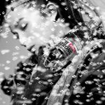 清野菜名、刺激的な和装で新たな一面を見せる